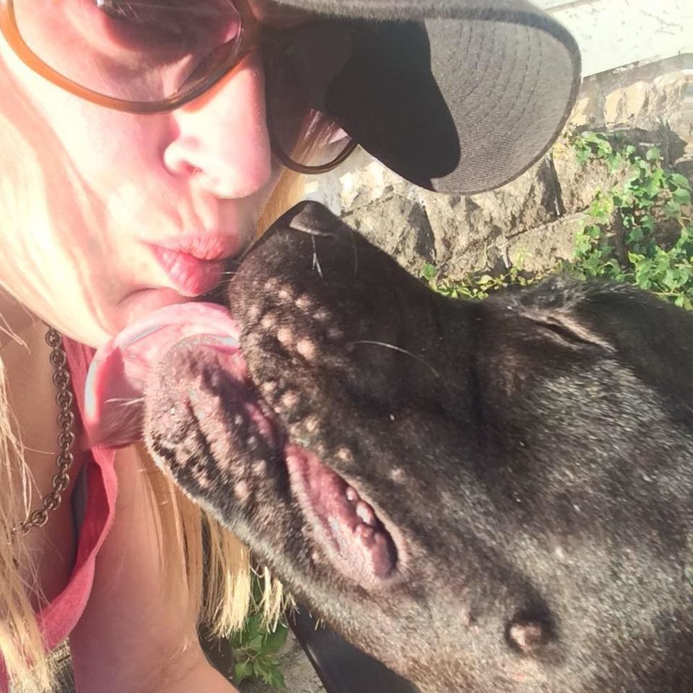 Meet your Posher, Chrissy